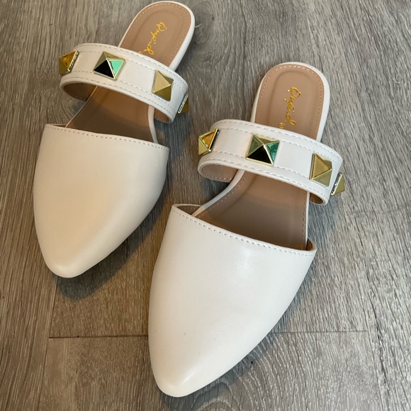 Qupid Shoes Off Whitecream Slip On Mule Shoe With Gold Detail Qupid